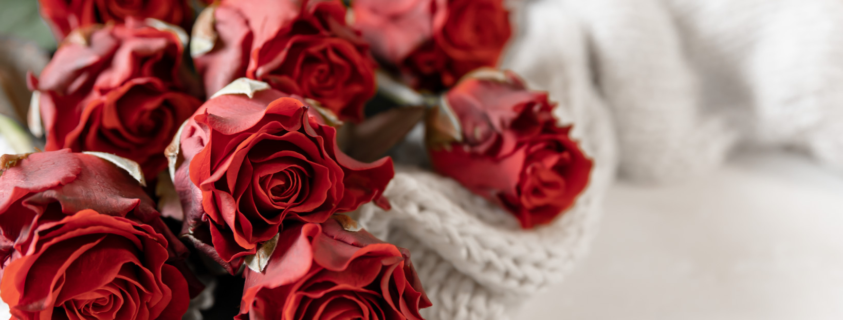 st valentin livraison de roses éternelles rouges